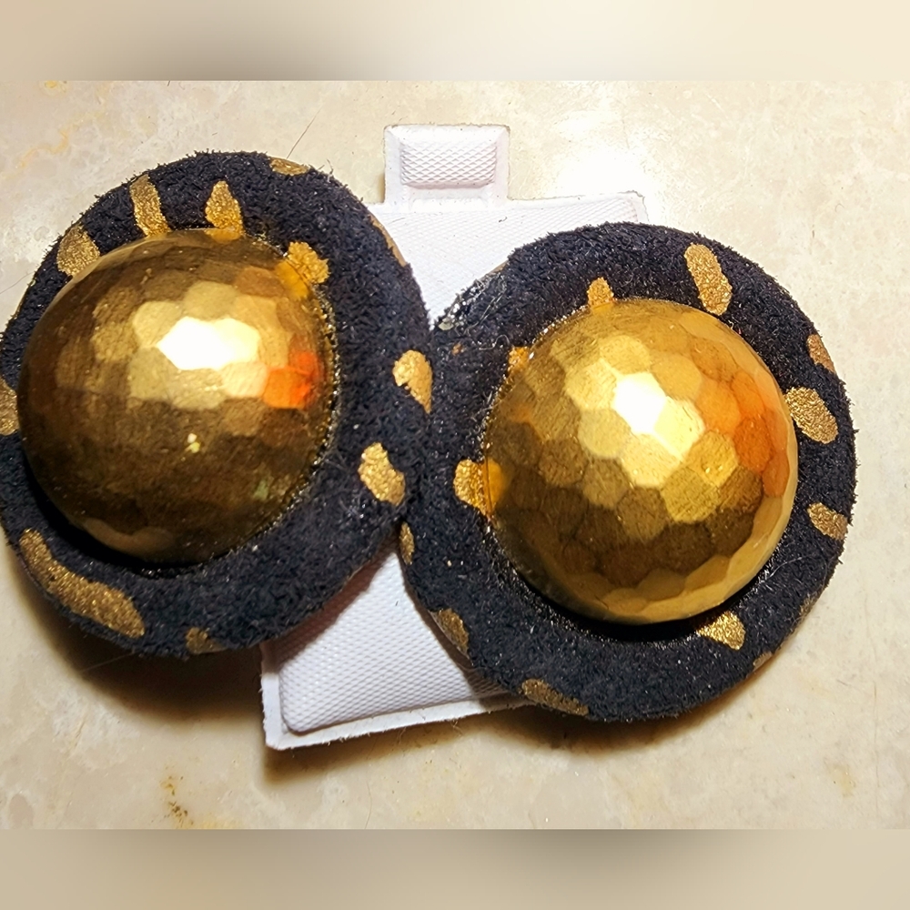 80s big bold gold circle round dome clip on earrings #90s - Picture 2 of 6